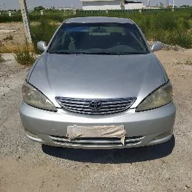Toyota Camry 2004
