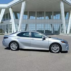 Toyota Camry 2022