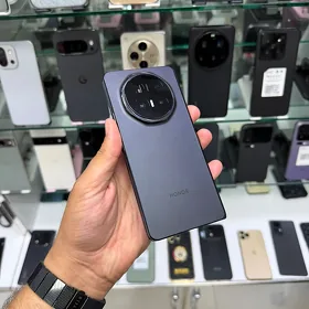 Honor magic V6 12/256gb