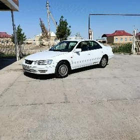 Toyota Camry 2000