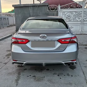 Toyota Camry 2018