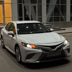 Toyota Camry 2020