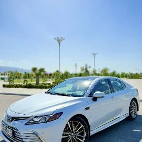 Toyota Camry 2022