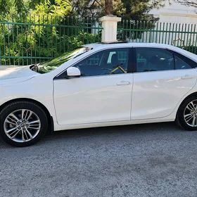 Toyota Camry 2016
