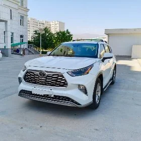 Toyota Highlander 2022