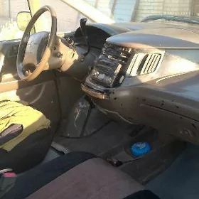 Toyota Previa 1994