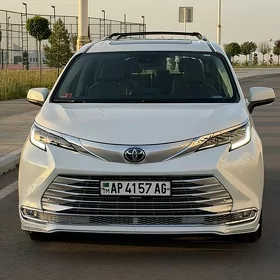 Toyota Sienna 2022