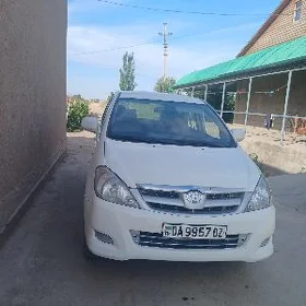 Toyota Innova 2008