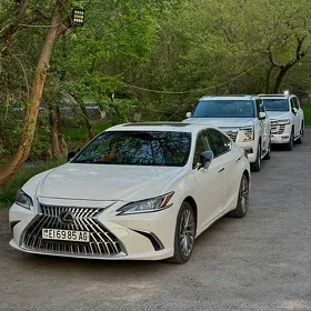 Lexus ES 350 2023