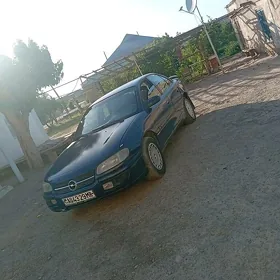 Opel Omega 1995
