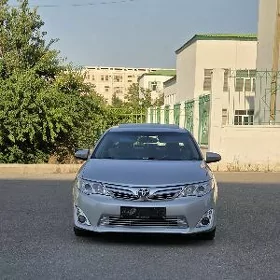 Toyota Camry 2013