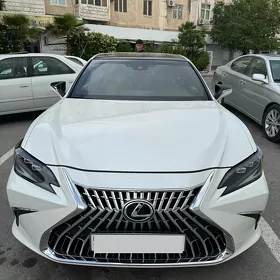 Lexus ES 350 2019