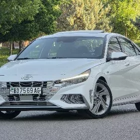 Hyundai Elantra 2022