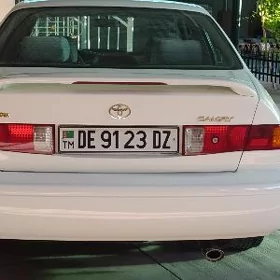 Toyota Camry 1999