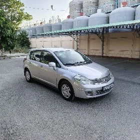 Nissan Versa 2008