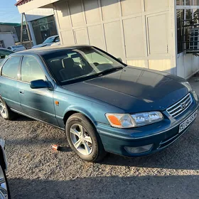 Toyota Camry 2001