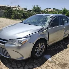 Toyota Camry 2017