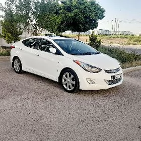 Hyundai Elantra 2011