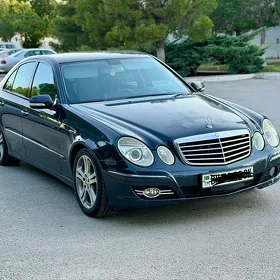 Mercedes-Benz E320 2004