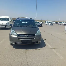 Toyota Sienna 2004