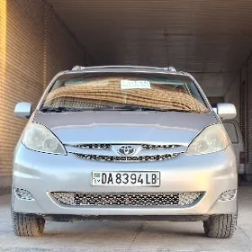 Toyota Sienna 2008
