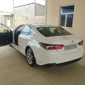 Toyota Camry 2022