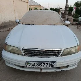 Nissan Cefiro 1995