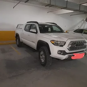 Toyota Tacoma 2017