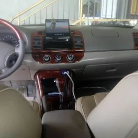 Toyota Camry 2005