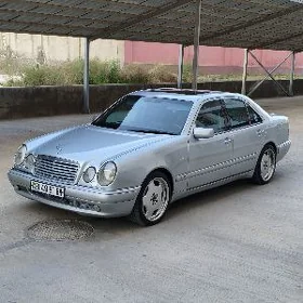 Mercedes-Benz E420 2001