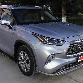 Toyota Highlander 2020