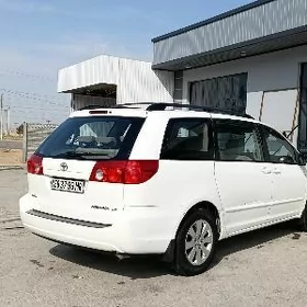 Toyota Sienna 2008