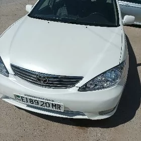 Toyota Camry 2005