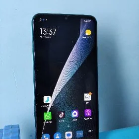 REDMI/9. 3/32GB