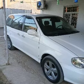 Kia Carnival 2003