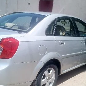 Daewoo Lacetti 2004