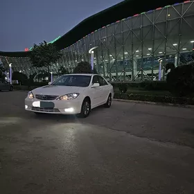 Toyota Camry 2004