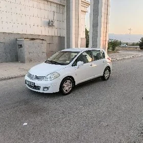 Nissan Versa 2010