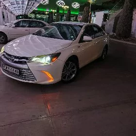 Toyota Camry 2016