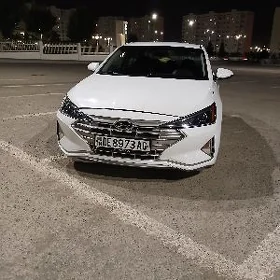 Hyundai Elantra 2020