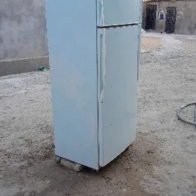 Холодильник  Вестел