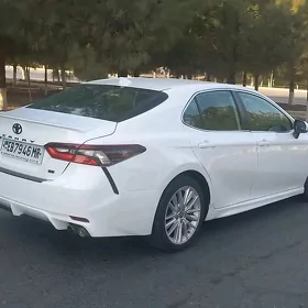 Toyota Camry 2023