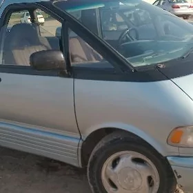 Toyota Previa 1991