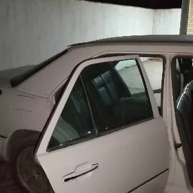Mercedes-Benz W123 1996
