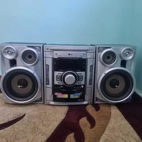Muzykalnyy sentr.