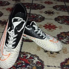 Nike PHANTOM BUTSY