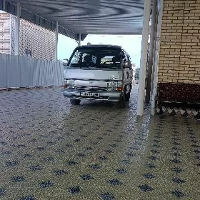 Toyota Hiace 1989