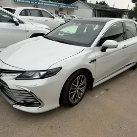 Toyota Camry 2023