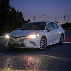 Toyota Camry 2020