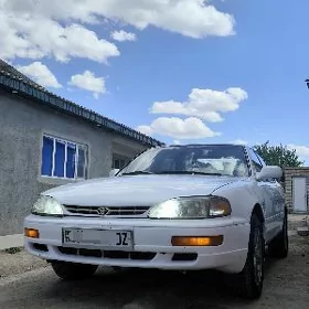 Toyota Camry 1993